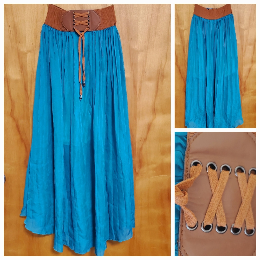 ICY FASHION Women's Skirt size M